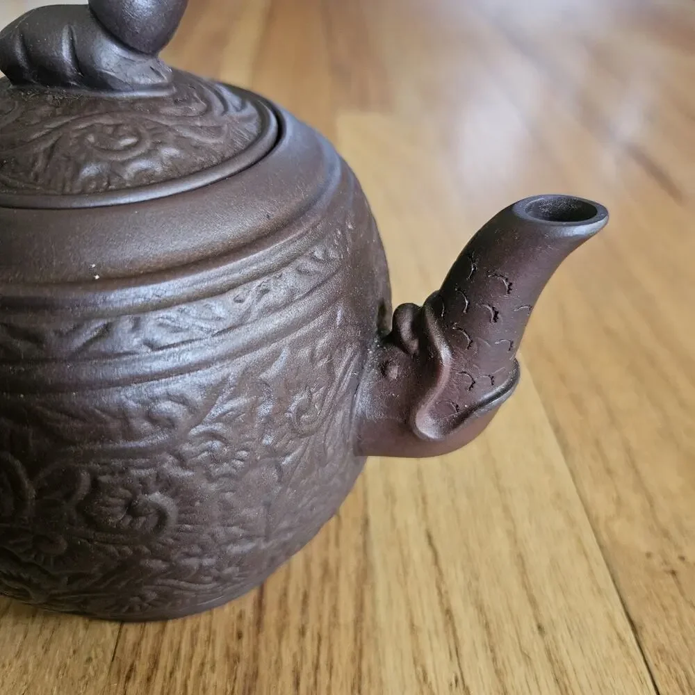 Vintage Rare Yixing Zisha Purple Clay Teapot Cat Lid Chinese Handcrafted